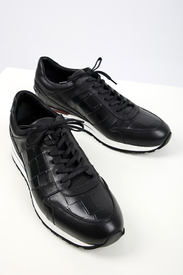 Men's Black Leather Sports Shoes