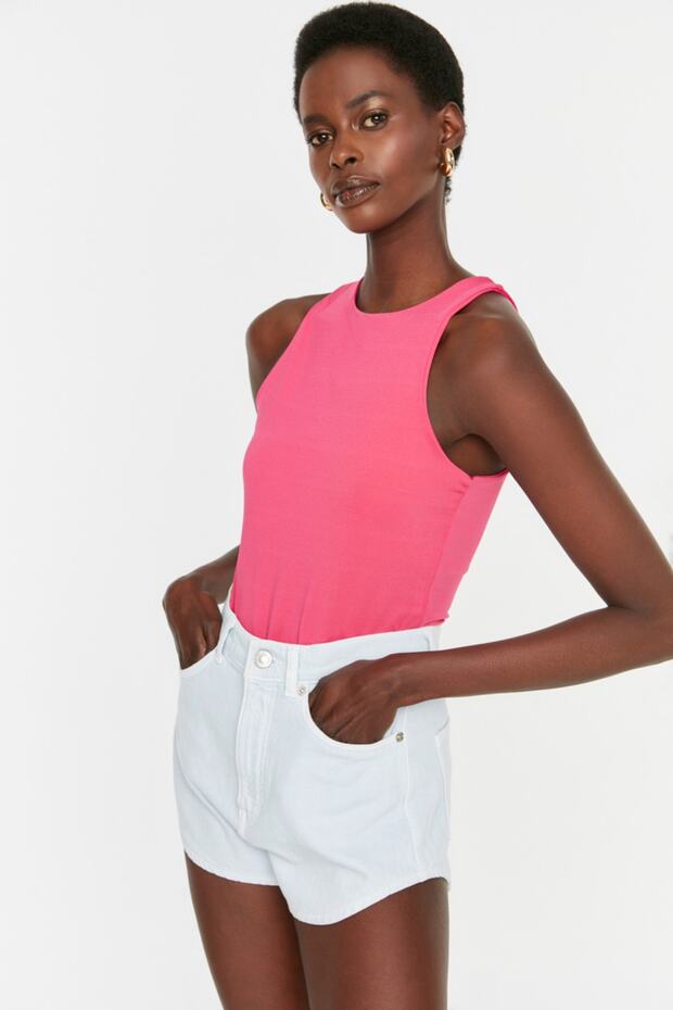 Pembe Halter Yaka Vücuda Oturan Esnek Alttan Çıtçıtlı Örme Body TWOSS20BD0044 - 4