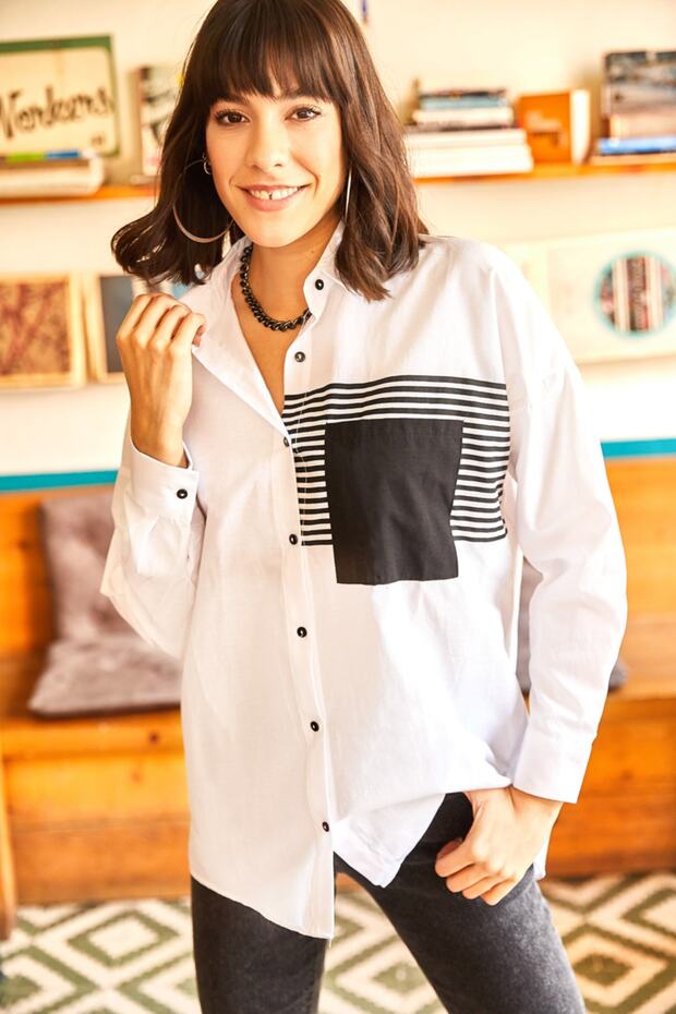 Women's White Oversize Woven Shirt with Pocket Detail GML-19000978