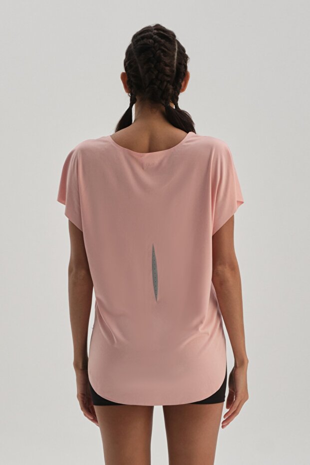 Ροζ μπλουζάκι - 2