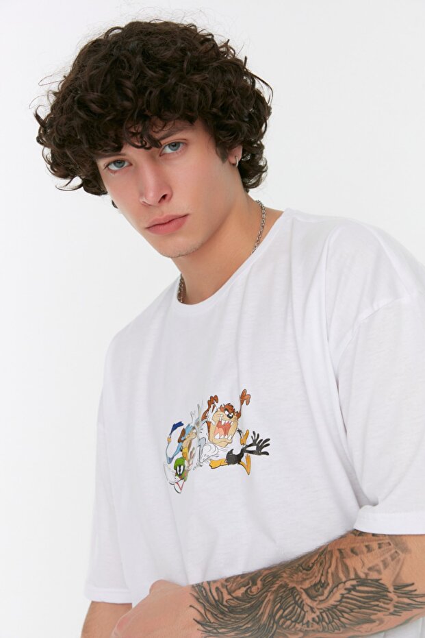 Beyaz Oversize/Geniş Kesim Bisiklet Yaka Looney Tunes Baskılı Lisanslı T-Shirt TMNSS22TS0089 - 5