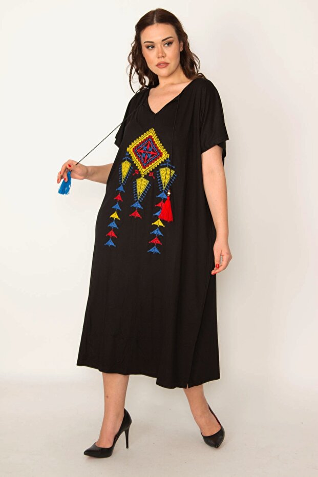 Women's Plus Size Black Embroidery and Tassel Detailed Side Slit Dress 65n31988 - 6
