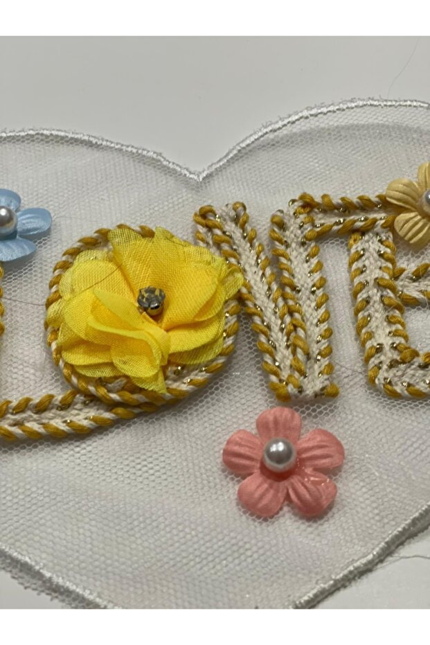 17x20 Cm Pearl and Rose Applique on Tulle with Lettering
