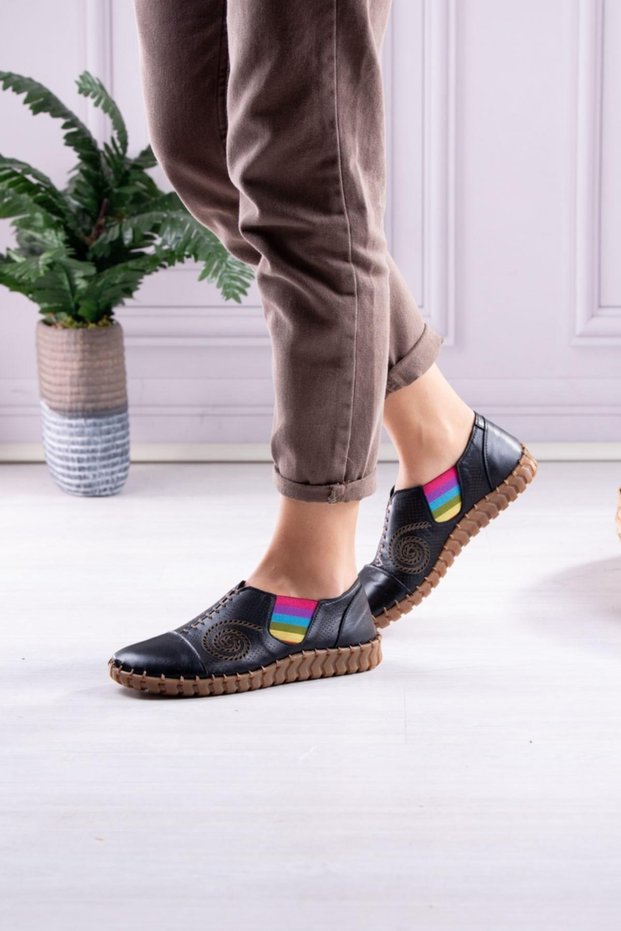 Women's Laser Flat Leather Comfort Shoes