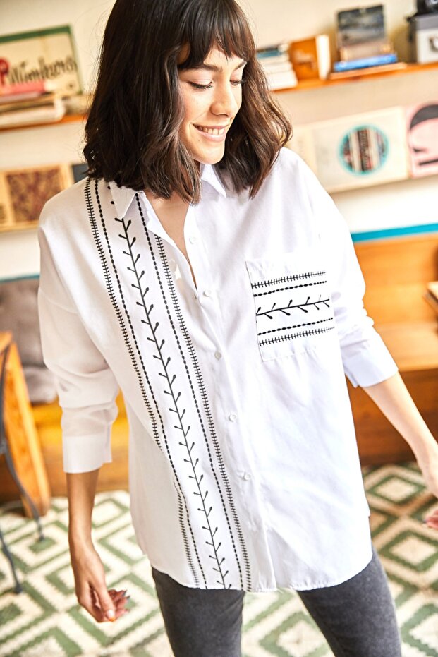 Women's White Pocket Detailed Printed Woven Shirt GML-19000985