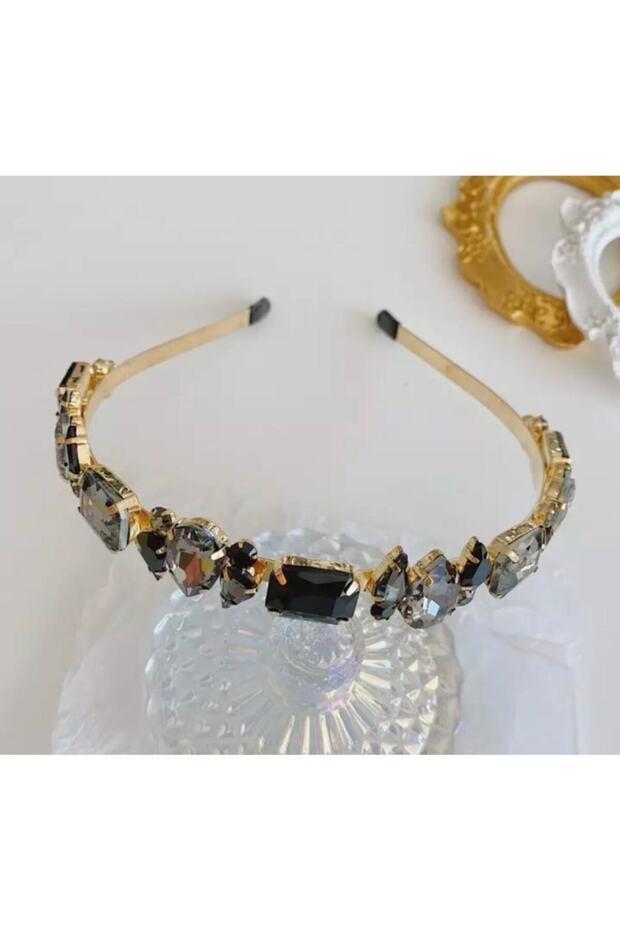 Trend Luxury Large Black Crystal Row Stone Metal Gold Crown
