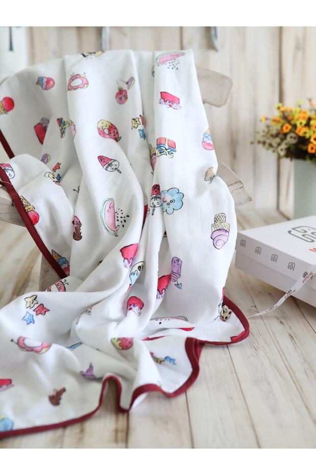 White Yummy Foods Double Layer Muslin Blanket 120Cmx120Cm