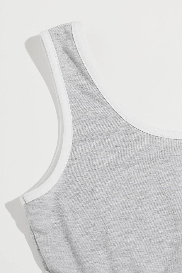 Kadın Gri Askılı Crop Top Ve Şortlu Gecelik Takım - 5