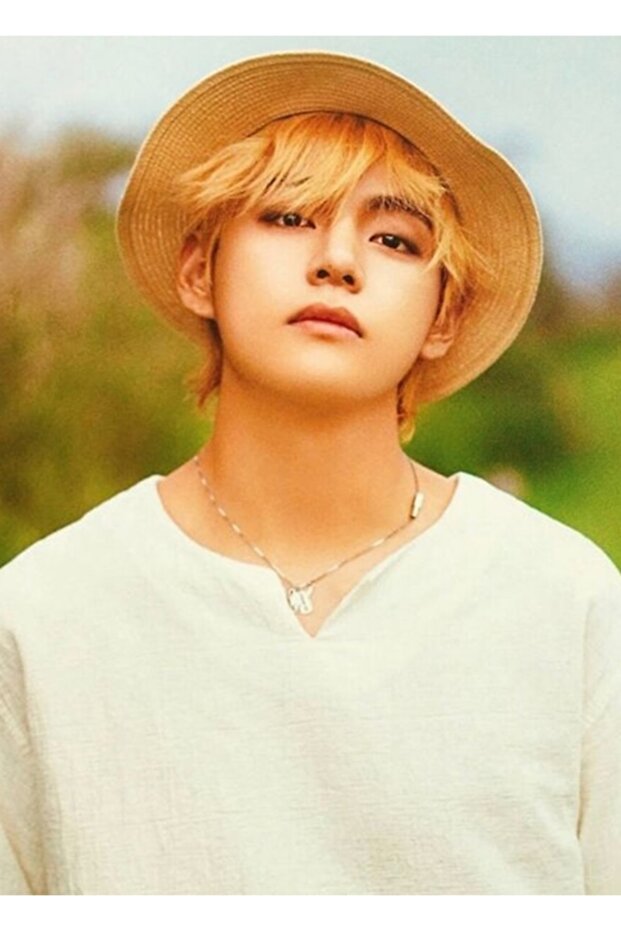 Taehyung Table Wooden Poster Decorative Code5125 - 1