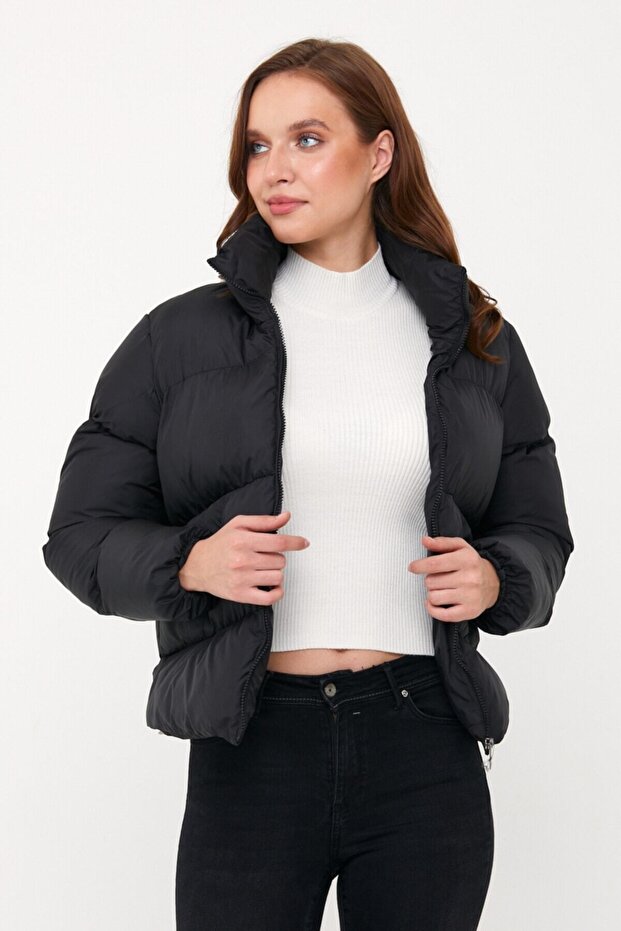 Kadın Siyah Oversize Şişme Mont - 4