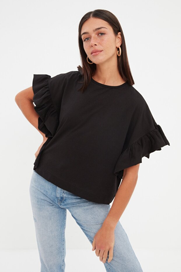 Siyah %100 Pamuk Fırfır Detaylı Basic Bisiklet Yaka Örme T-Shirt TWOSS22TS2429 - 7