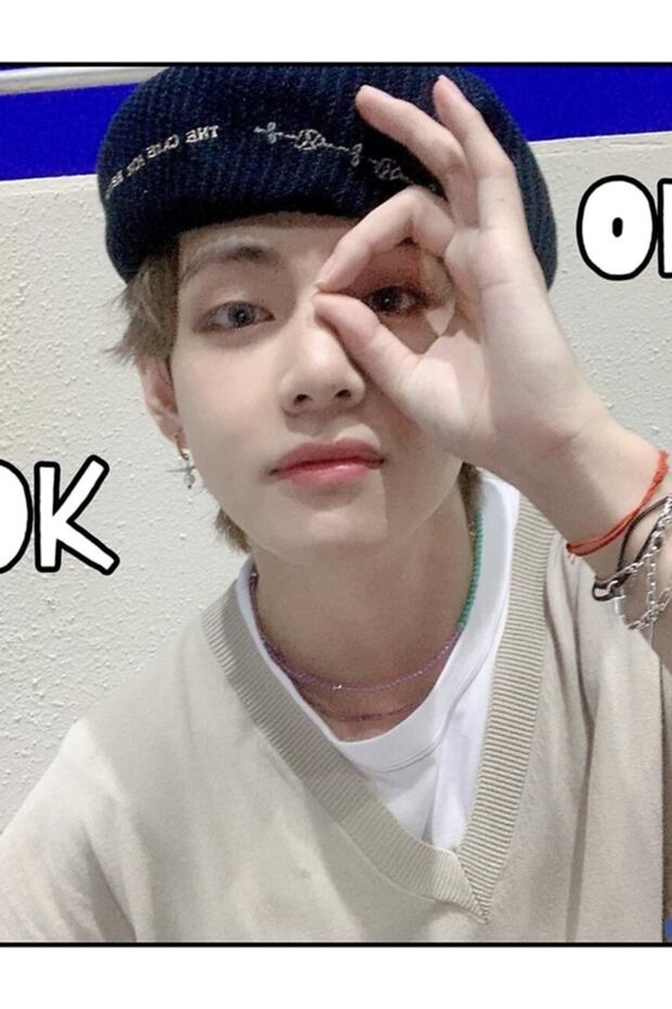 Taehyung السهم الجدول الخشب ملصق ديكور Code4590