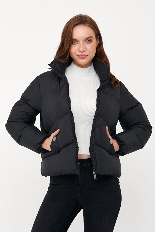 Kadın Siyah Oversize Şişme Mont - 7