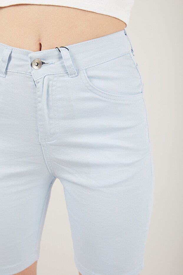 Kadın Cepli Slim Fit Şort - 4