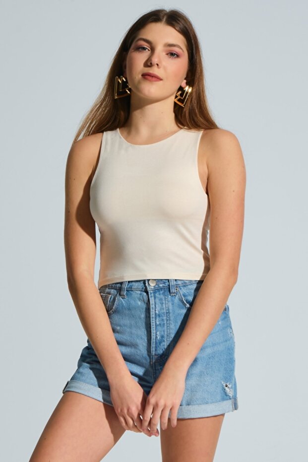 بلوزة قصيرة بحزام حجري للسيدات - 3