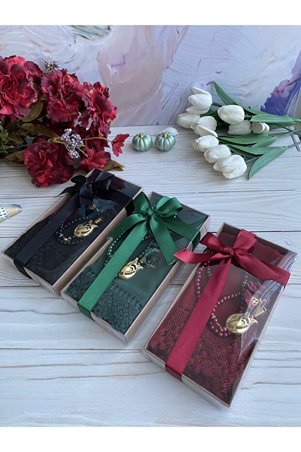 Luxury Guipure Lace Baby Shower Shawl and Rose Patterned Prayer Beads Gift Set (99 beads, 6 mm) Bridal Trousseau Home Concept