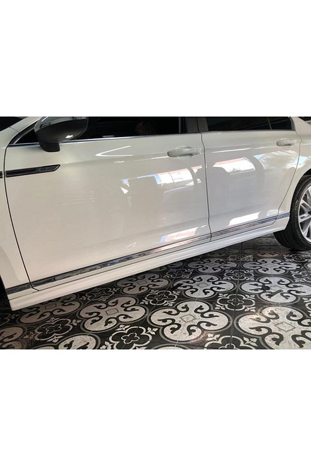 Vw Passat B8 R Line (2015 - 2021)Uyumlu   Yan Marşpiyel Seti (plastik) - 2