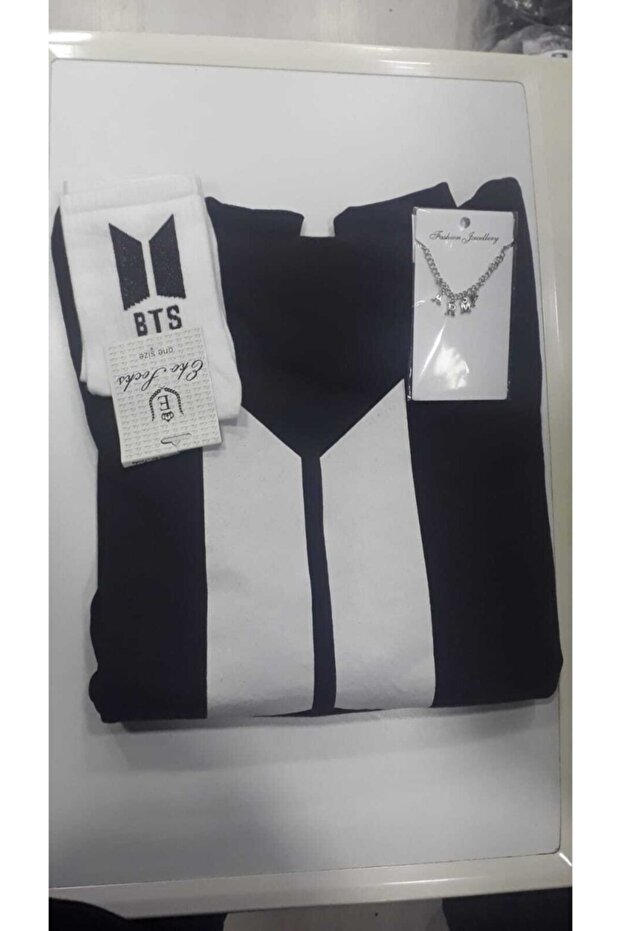Bts Sleeve Detailed Sweatshirt Necklace Socks Set of 3