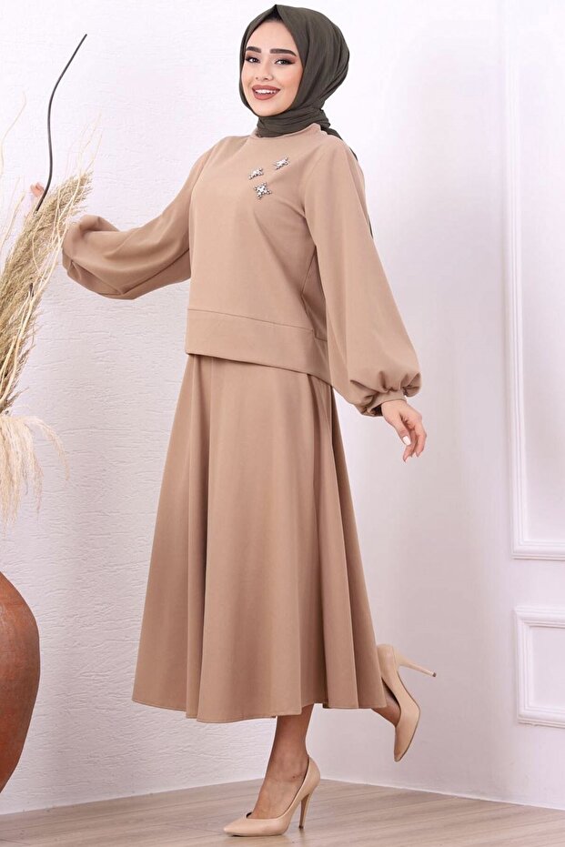 Stone Embroidered Skirt Suit