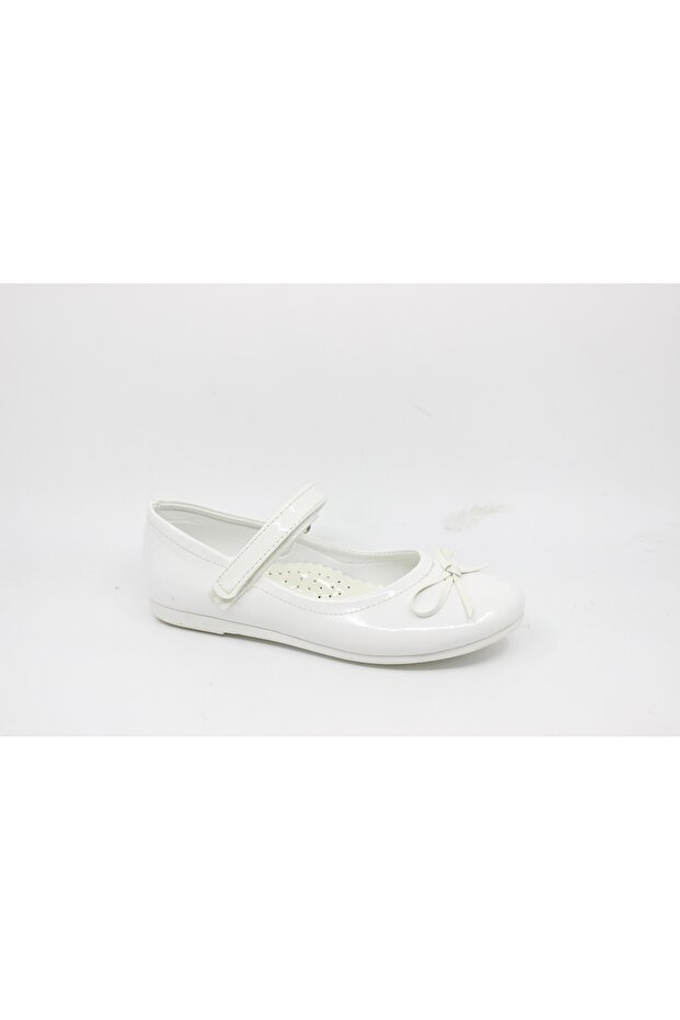 200 Girl's White Patent Leather Bow and Velcro Ballerinas