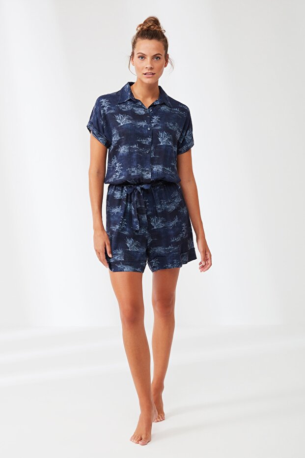 بذلة بياقة قميص منقوشة - 1