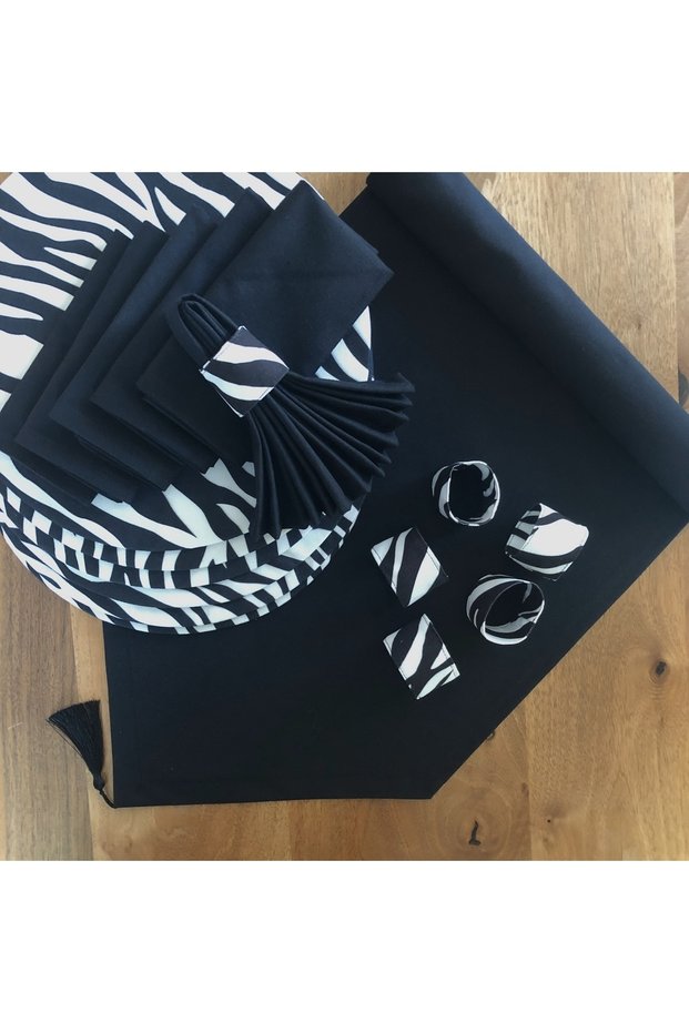 American Serve, 6 Plates, 6 Napkins, 6 Napkin Rings and Runner Zebra