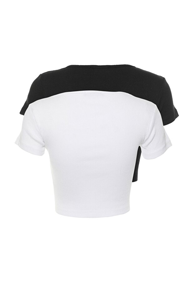 Siyah-Beyaz 2'li Paket Fitted/Vücuda Oturan Crop Bisiklet Yaka Fitilli Esnek Örme Bluz TWOSS22BZ0734 - 10