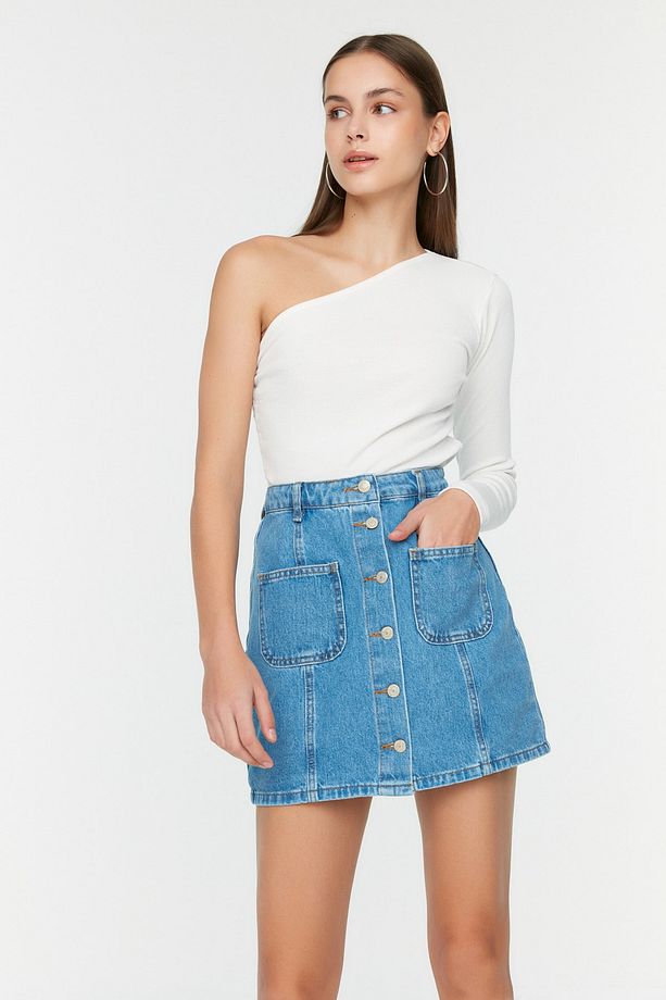Mavi More Sustainable Önden Düğmeli Dikiş Detaylı Mini Denim Etek TWOSS22ET00050 - 2