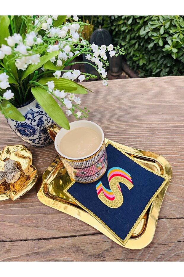 Rainbow's ́ Letter Cocktail Napkin (1 Piece)