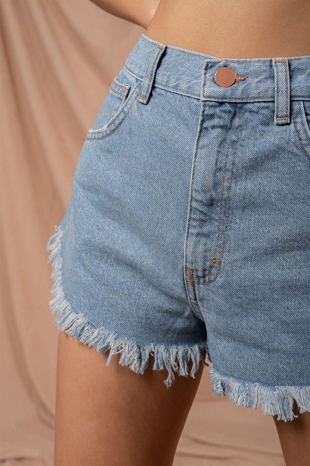 Kadın Mavi Yüksel Bel Paça Detaylı Geniş Paça Denim Jeans Kot Şort & Bermuda - 4