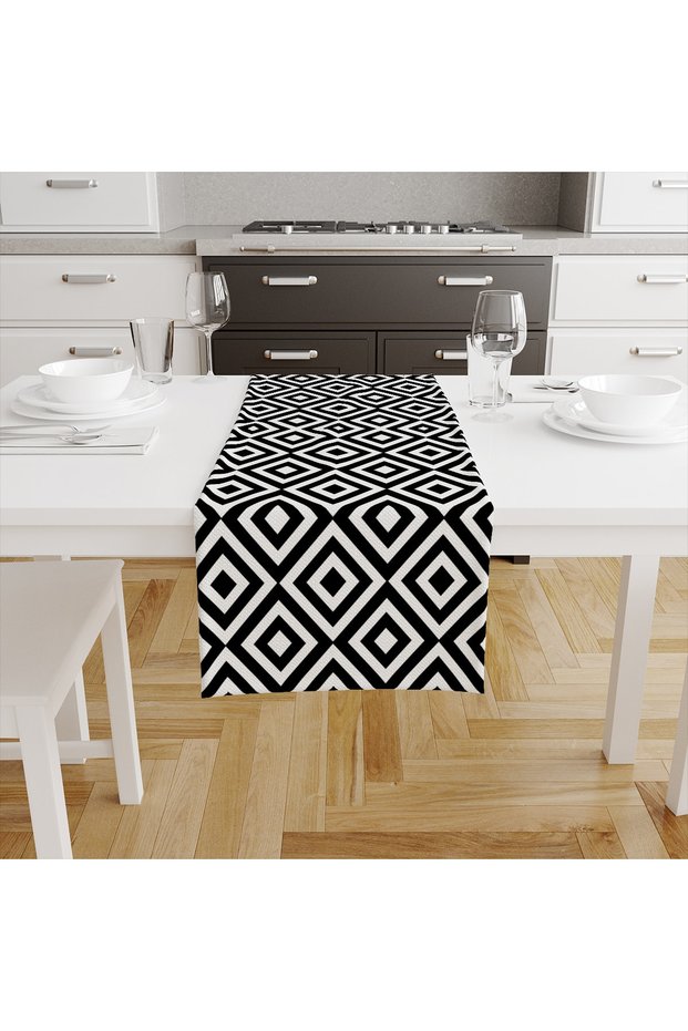 Black Geometric Patterned Runner Tlar-152