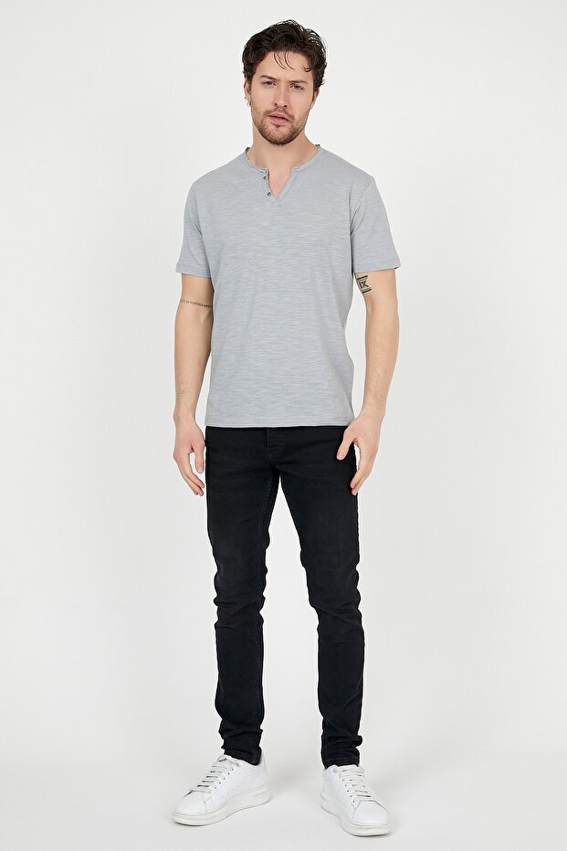 تي شيرت أساسي بياقة بأزرار 100% قطن - 2