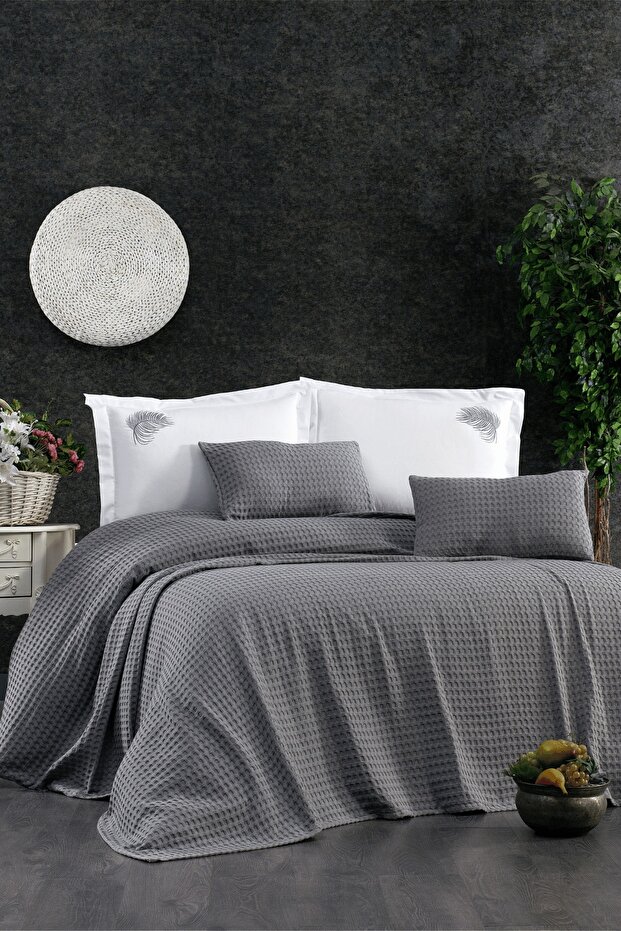 6-Piece Terra Gray Cotton Pique Set with Elastic Sheet and Embroidery