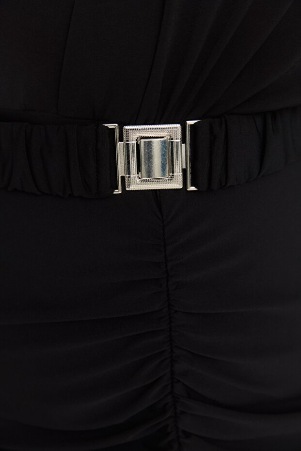 Siyah Bodycone/Vücuda Oturan Kemerli Drape ve Yırtmaçlı Örme Elbise TBBSS22AH00008 - 5