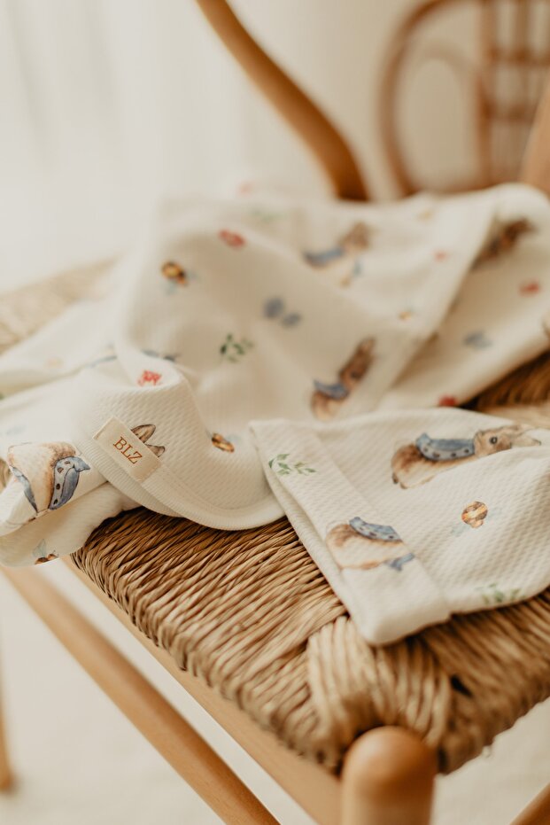 Peter Rabbit Drop Textured 100% Cotton Organic Blanket & Hat Set - 3