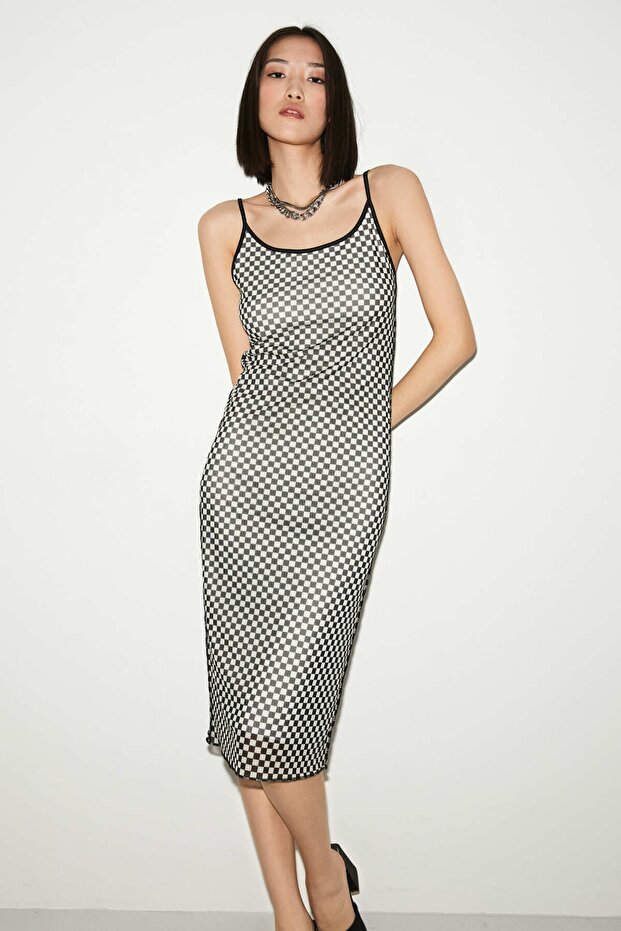 Flora Slim Slim Fit Black/white Dress