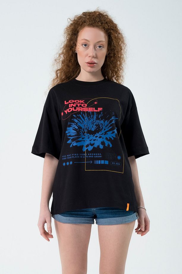 Eazy Siyah Look Into Unisex Extra Oversize Baskılı Kısa Kollu T-shirt - 1
