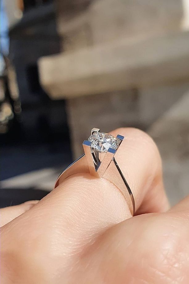 1 Carat V Model Tektaş Yüzük - 3