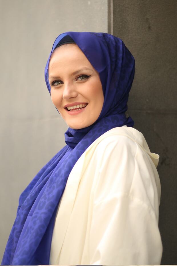 Women's Blue Leopard Shawl