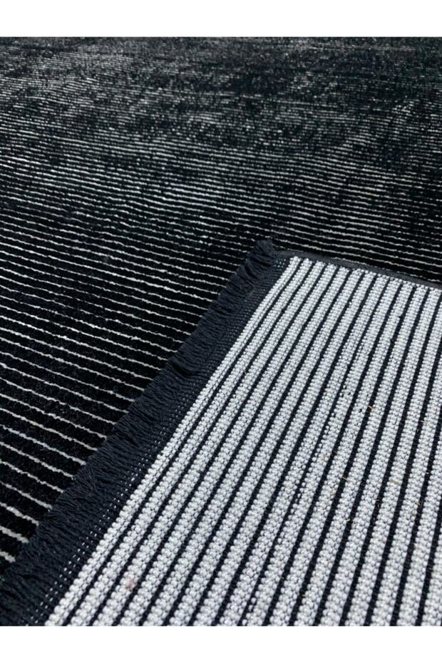 Sİyah Yün Halı - 6