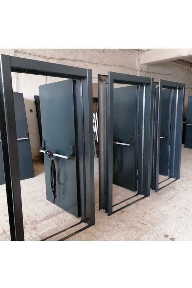 Yangın Kapısı Sağ - 1