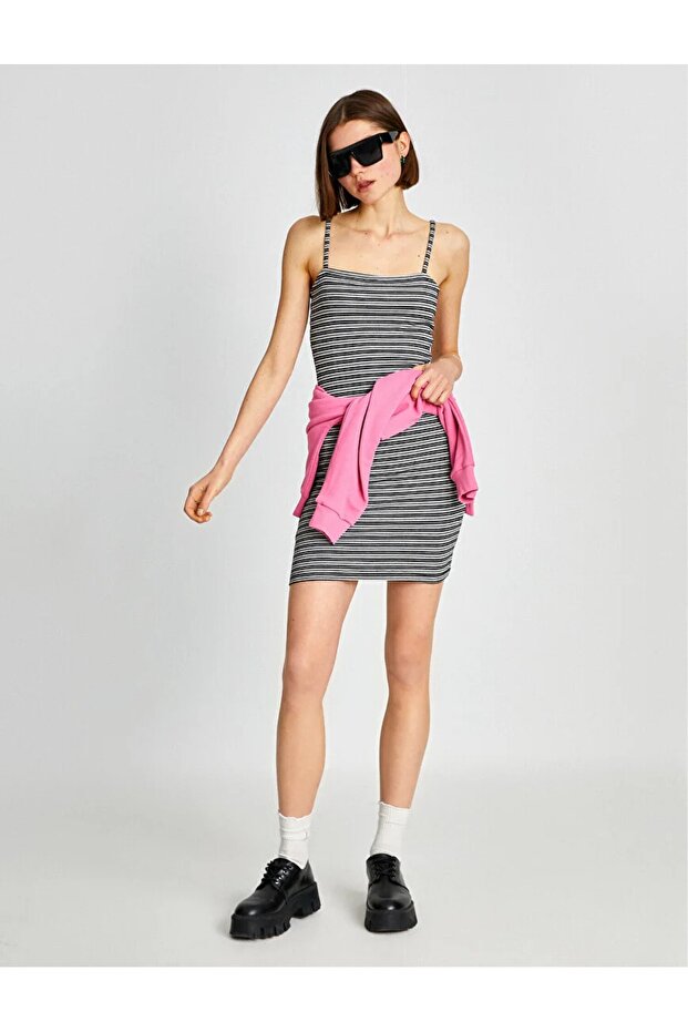 2yal88004ok Women's Dress Black Striped