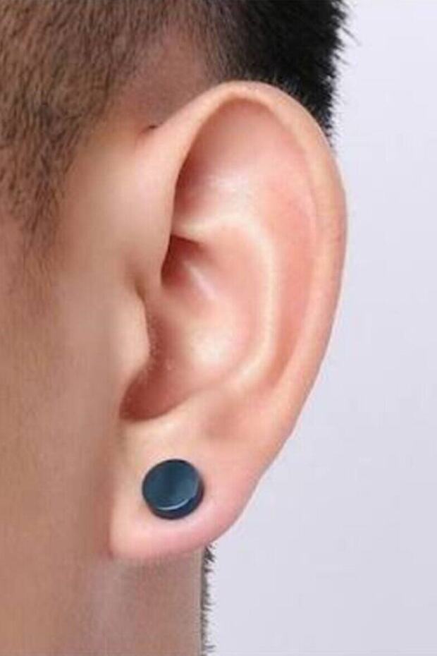 Unisex Black Non-Perforated Magnet Steel Earrings 1 Piece