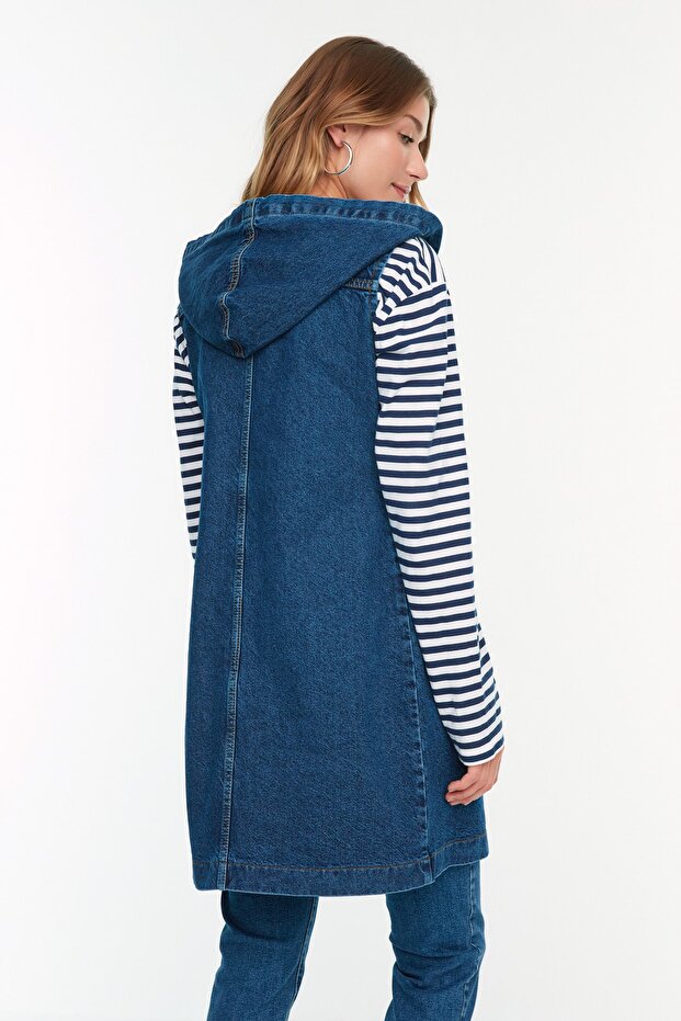 Indigofarbene Kapuzenweste aus 100 % Baumwolle mit Taschendetail TCTSS22YE0008 - 5