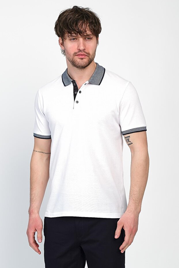 تي شيرت رجالي أساسي سادة بأكمام قصيرة ورقبة بولو بيضاء طويلة - 1