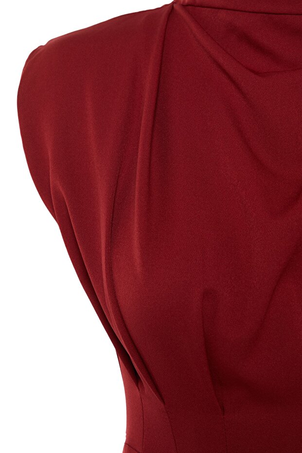 Burgunderrotes, figurbetontes, gewebtes Kleid mit Stehkragen und Midirock TWOAW20EL0311 - 6