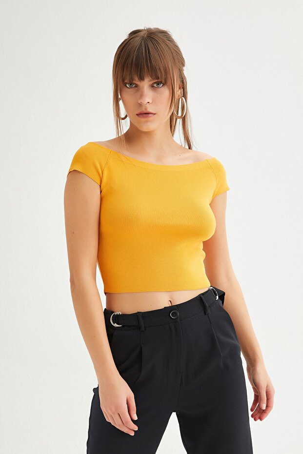 Pool Collar Knitwear Blouse