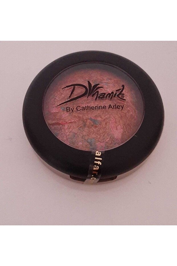 Catherine Arley Dynamic Terracotta Powder 03