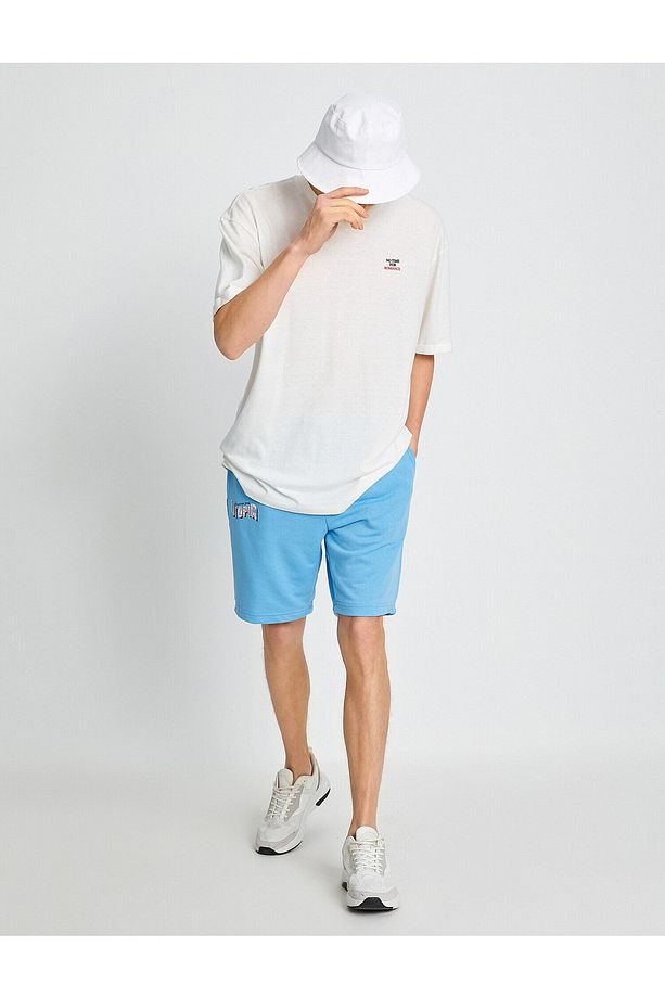 Slim Fit Baskılı Şort - 1
