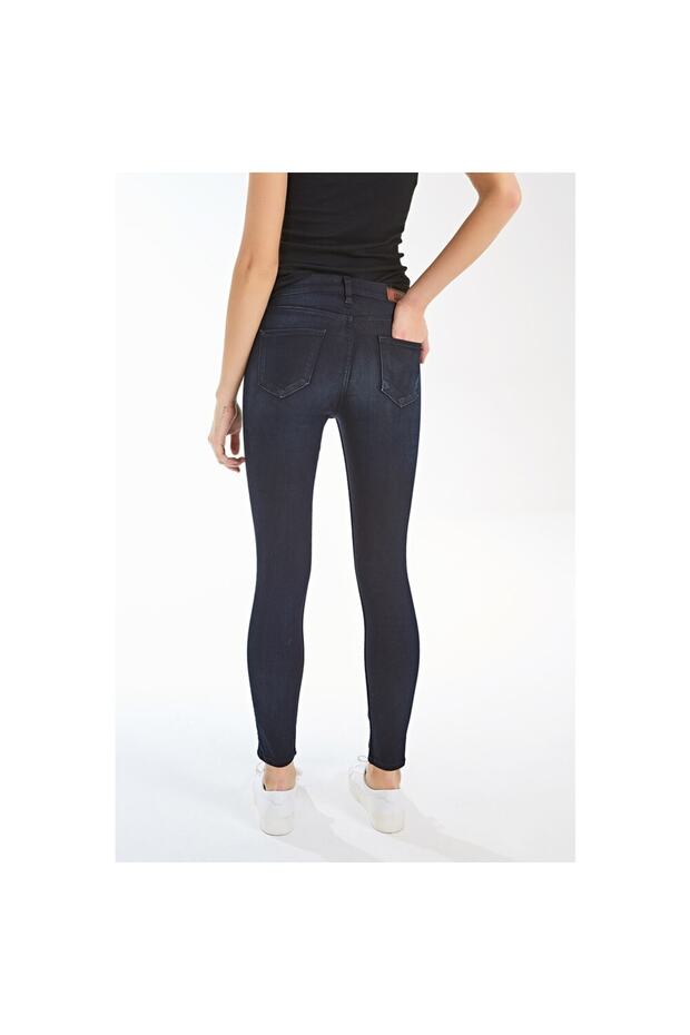 Tanya X Plane Wash - 3